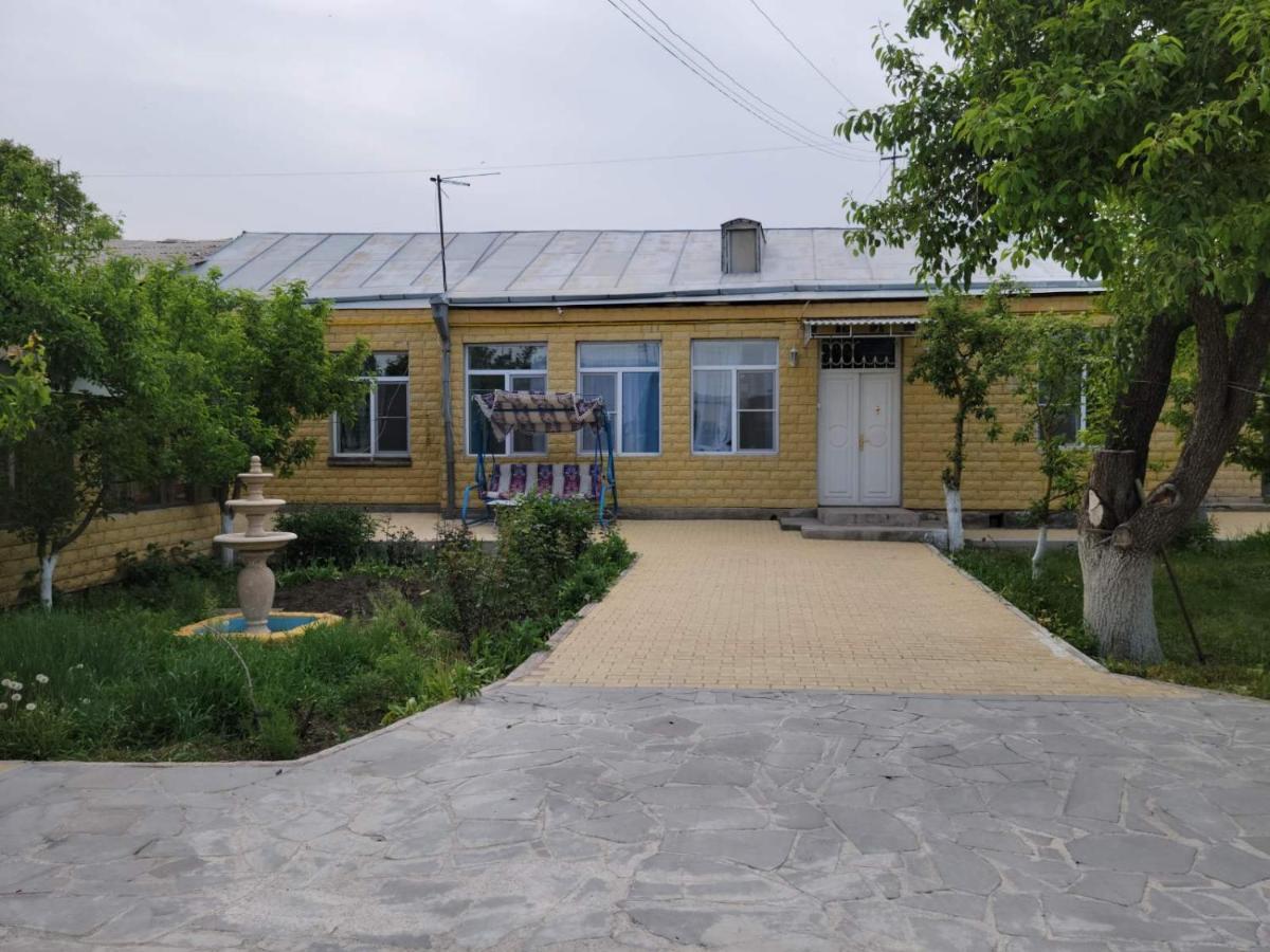 Artush & Raisa B&B Gjumri Exterior foto
