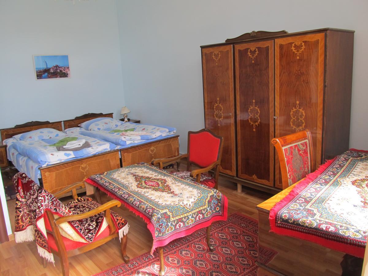 Artush & Raisa B&B Gjumri Exterior foto